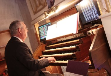 Pendant la b�n�diction 10 avril 2012